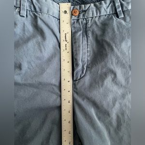 Tommy Bahama Shorts Mens Size42 Blue
Cotton Stretch Regular High-Rise Fit
Chino